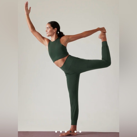 Athleta Salutation High Rise Jogger // Seaweed Snack - Picture 4 of 13